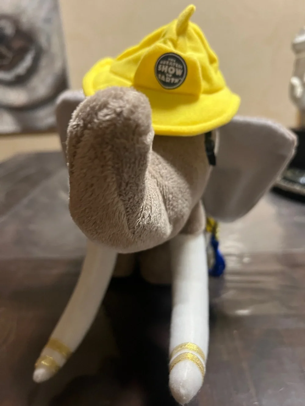 Vintage Ringling Bros & Barnum Bailey Circus 143rd Edition Elephant Plush 2001 - Picture 6 of 9